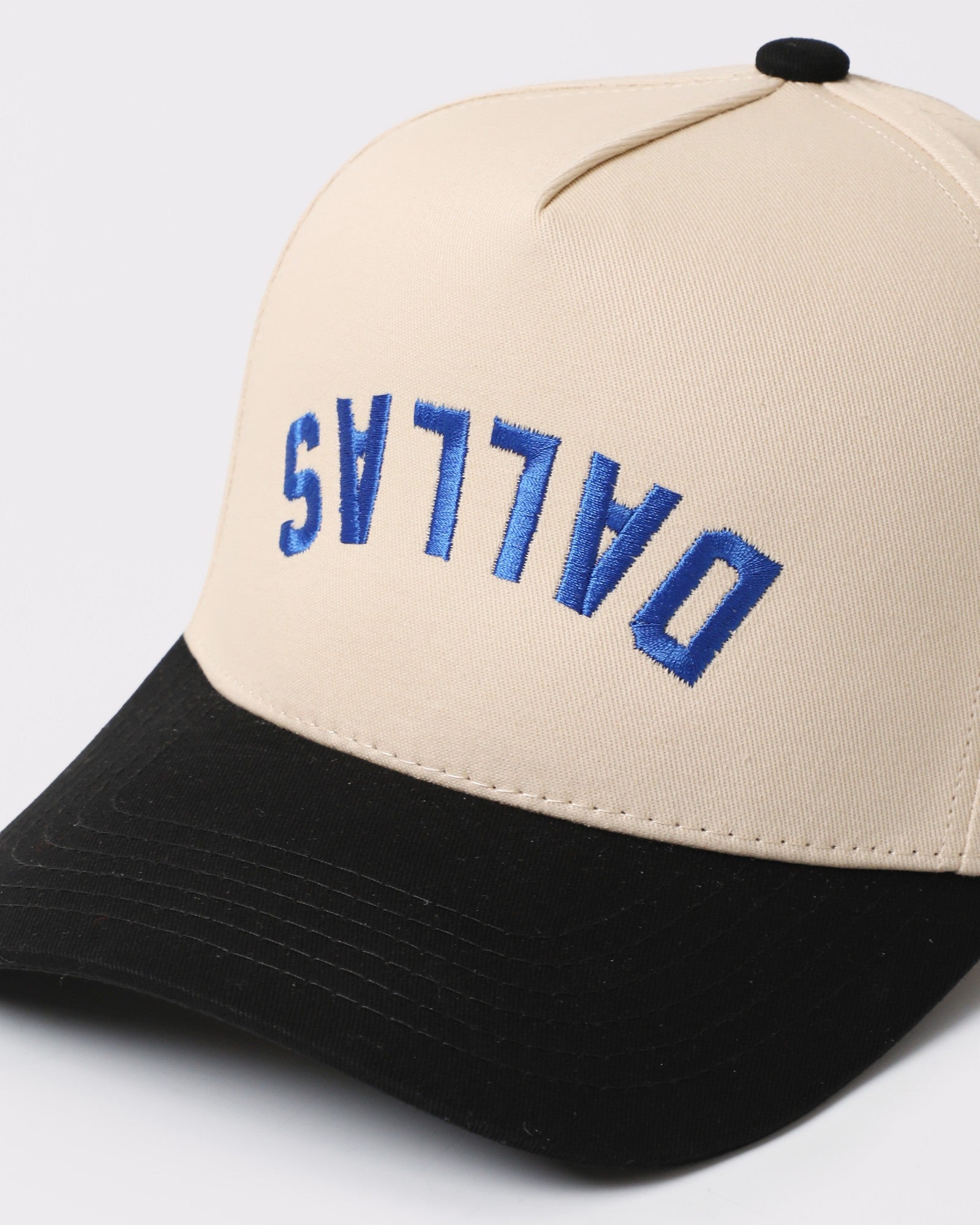 26-YKCC1939-BACK_ROYAL-01